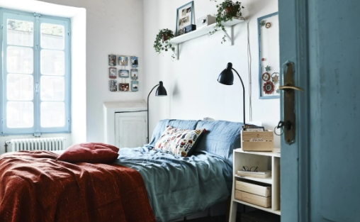 scandinavian style bedroom decor